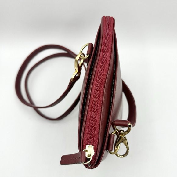 Scully Crossbody Bag Purse Red Leather Gold Metal Hardware Great Condition - Picture 6 of 16